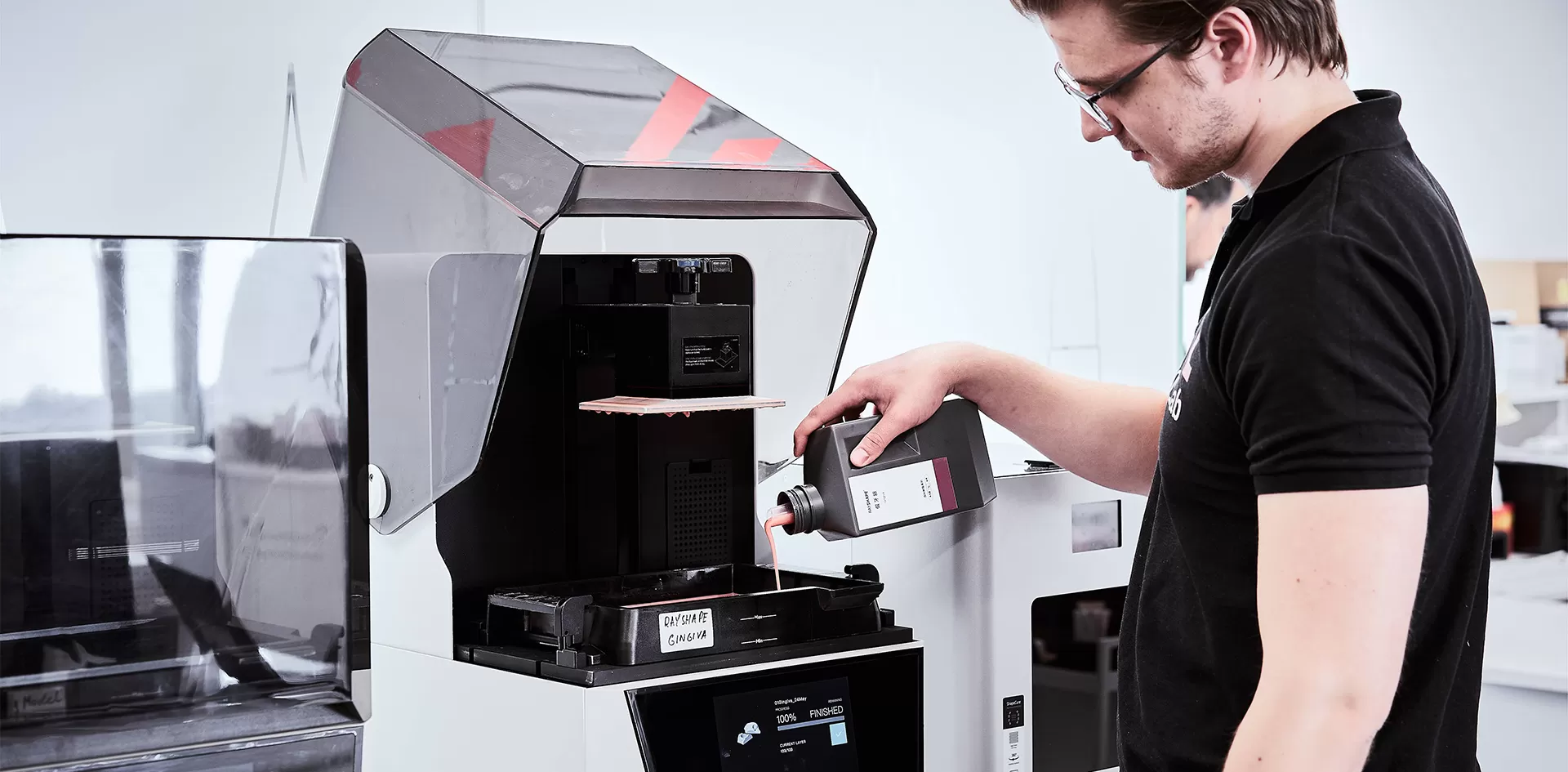 Hợp tác với chúng tôi